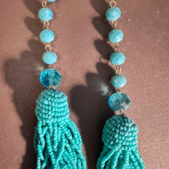 Hand strum sea-bead statement necklace - Picture 4 of 8